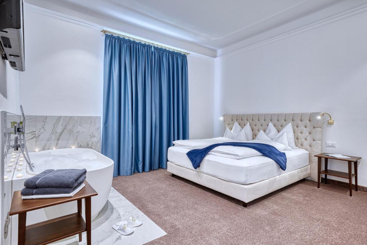 Tell Rooms&suites Affittacamere Merano
