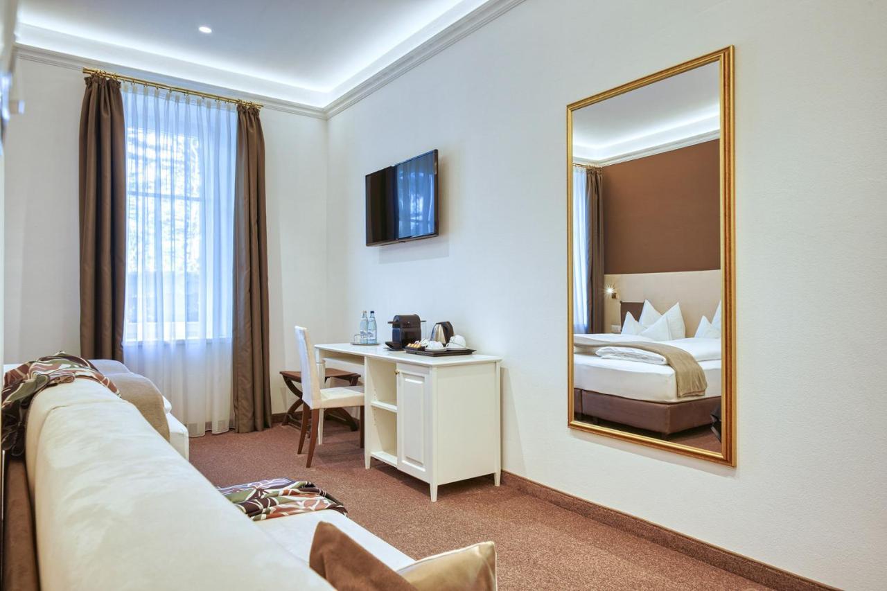 Tell Rooms&suites
