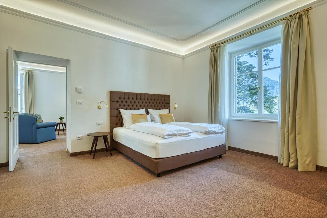 Tell Rooms&suites